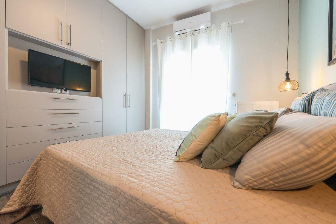 "Sunbow Olive"- Boutique Apartment In Dowtown Афины Экстерьер фото