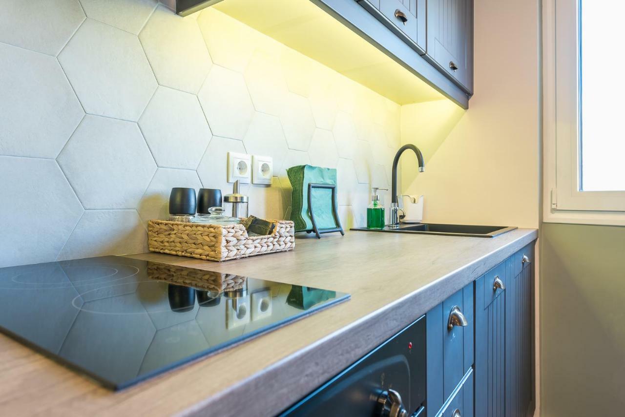 "Sunbow Olive"- Boutique Apartment In Dowtown Афины Экстерьер фото